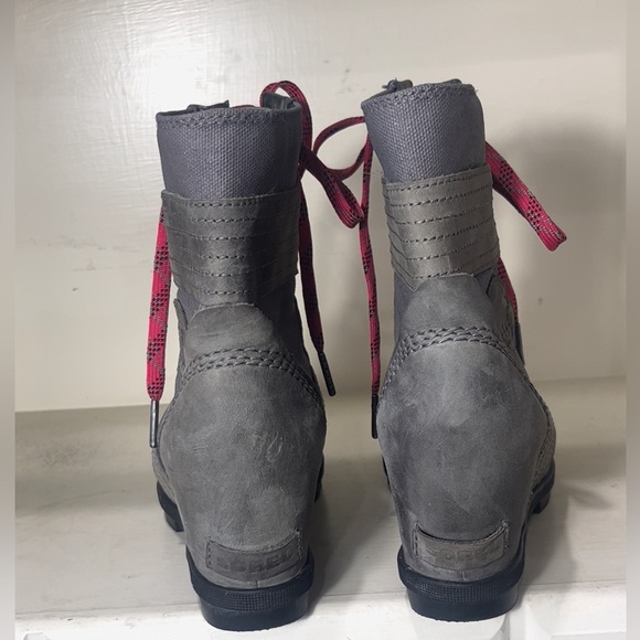 Sorel Women’s Lexie Wedge Waterproof Lug Sole Boots Size 8.5 - Picture 9 of 12